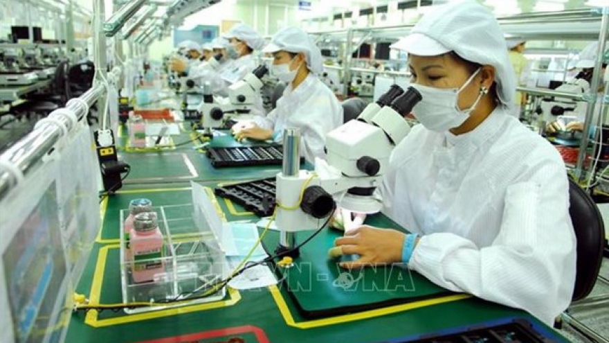 Japanese firms in Vietnam turn eyes to non-manufacturing industries